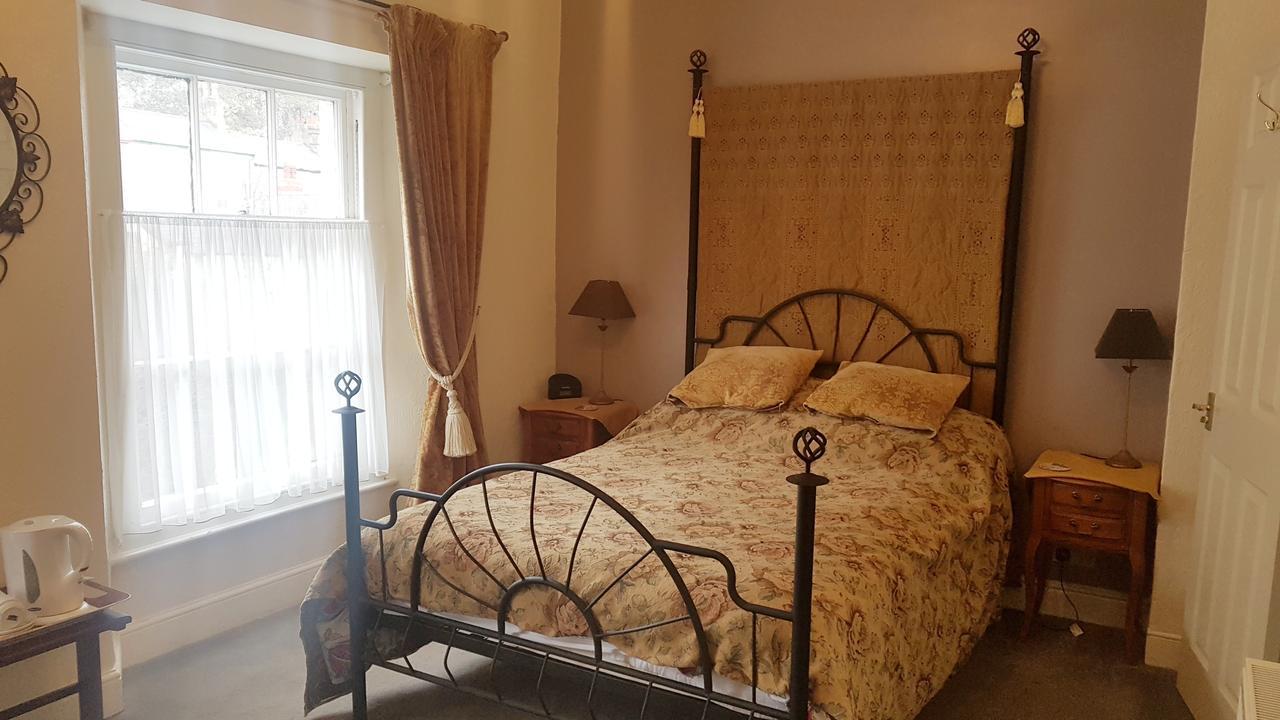 The Chelsea Bed & Breakfast Ландъндо Екстериор снимка