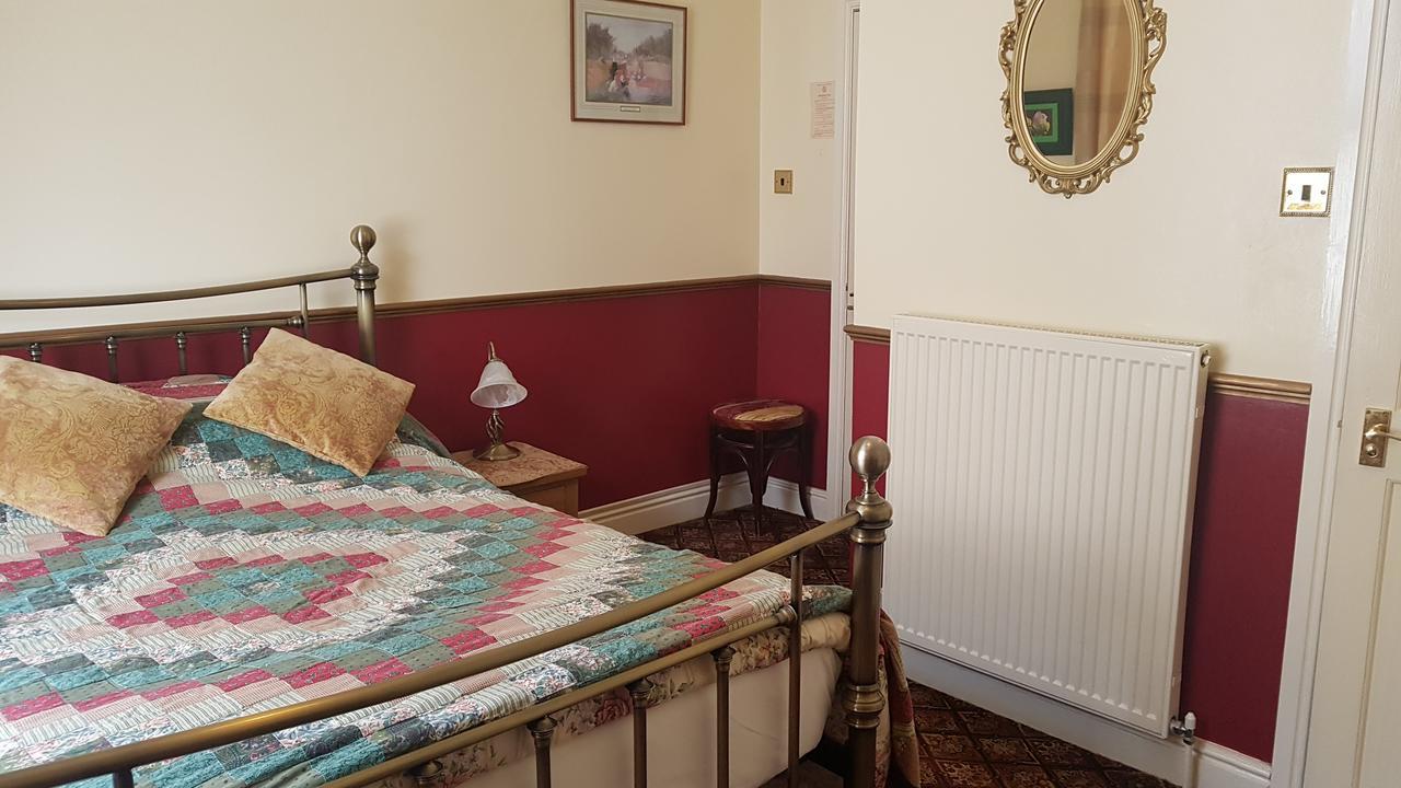 The Chelsea Bed & Breakfast Ландъндо Екстериор снимка