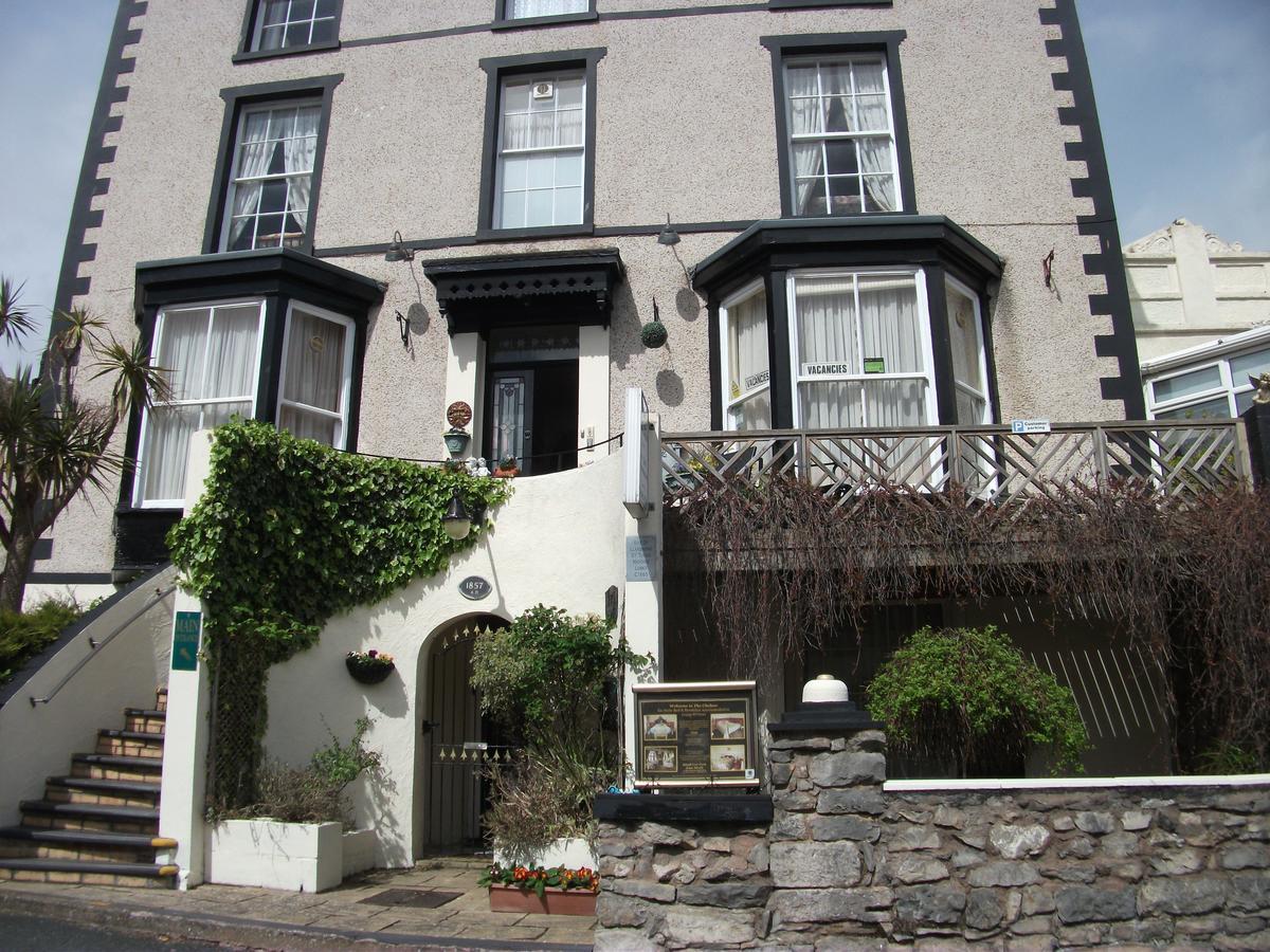 The Chelsea Bed & Breakfast Ландъндо Екстериор снимка